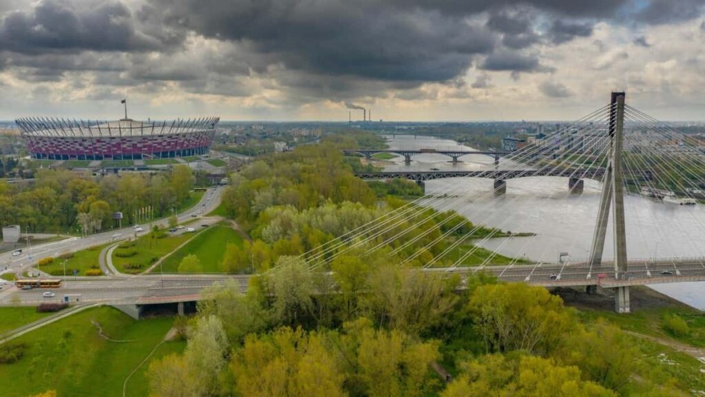 Netflix- Kenya GRWM , -